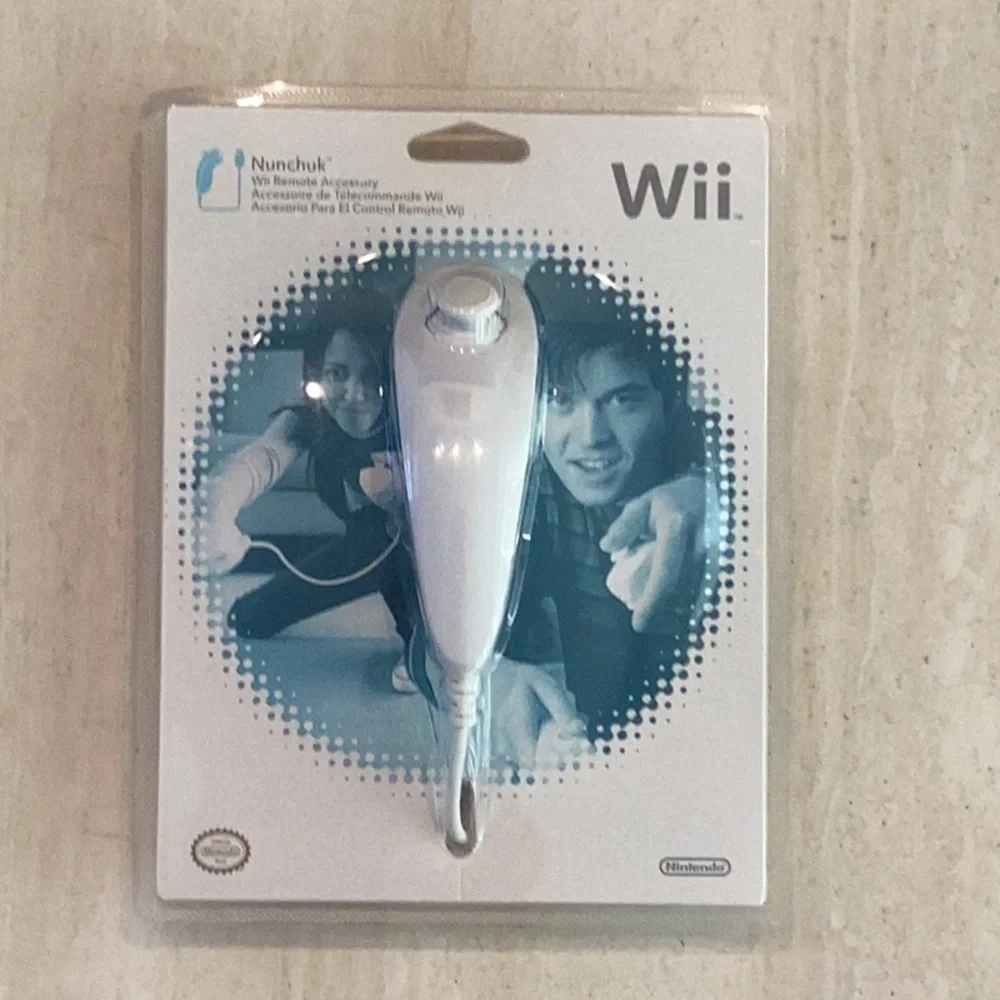 Nintendo Wii Nunchuk White OEM New Sealed Authentic